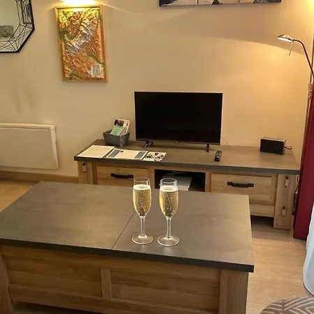 Appartamento Modern With Balcony In The Center Of