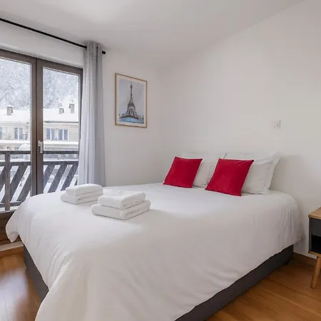 Modern With Balcony In The Center Of Chamonix