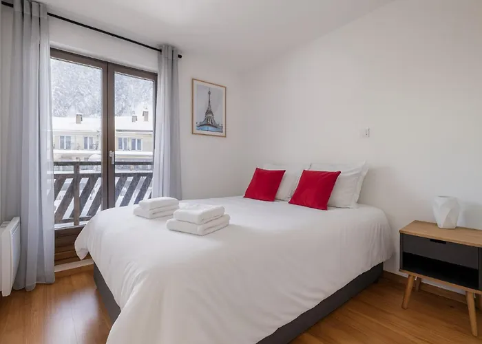 Modern With Balcony In The Center Of Chamonix